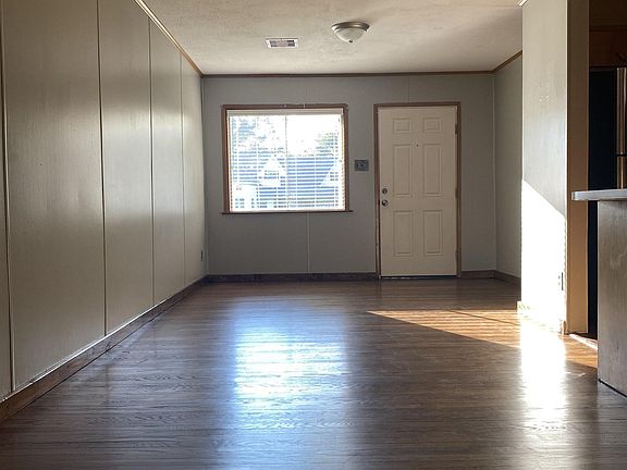 5th image of 3604 Avenue G