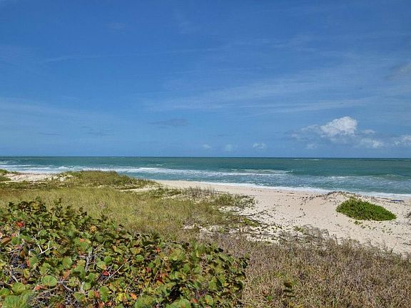 4th image of 5049 N Highway A1a APT 305