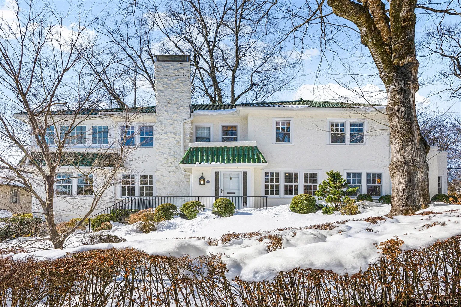 25 Huguenot Drive photo 1