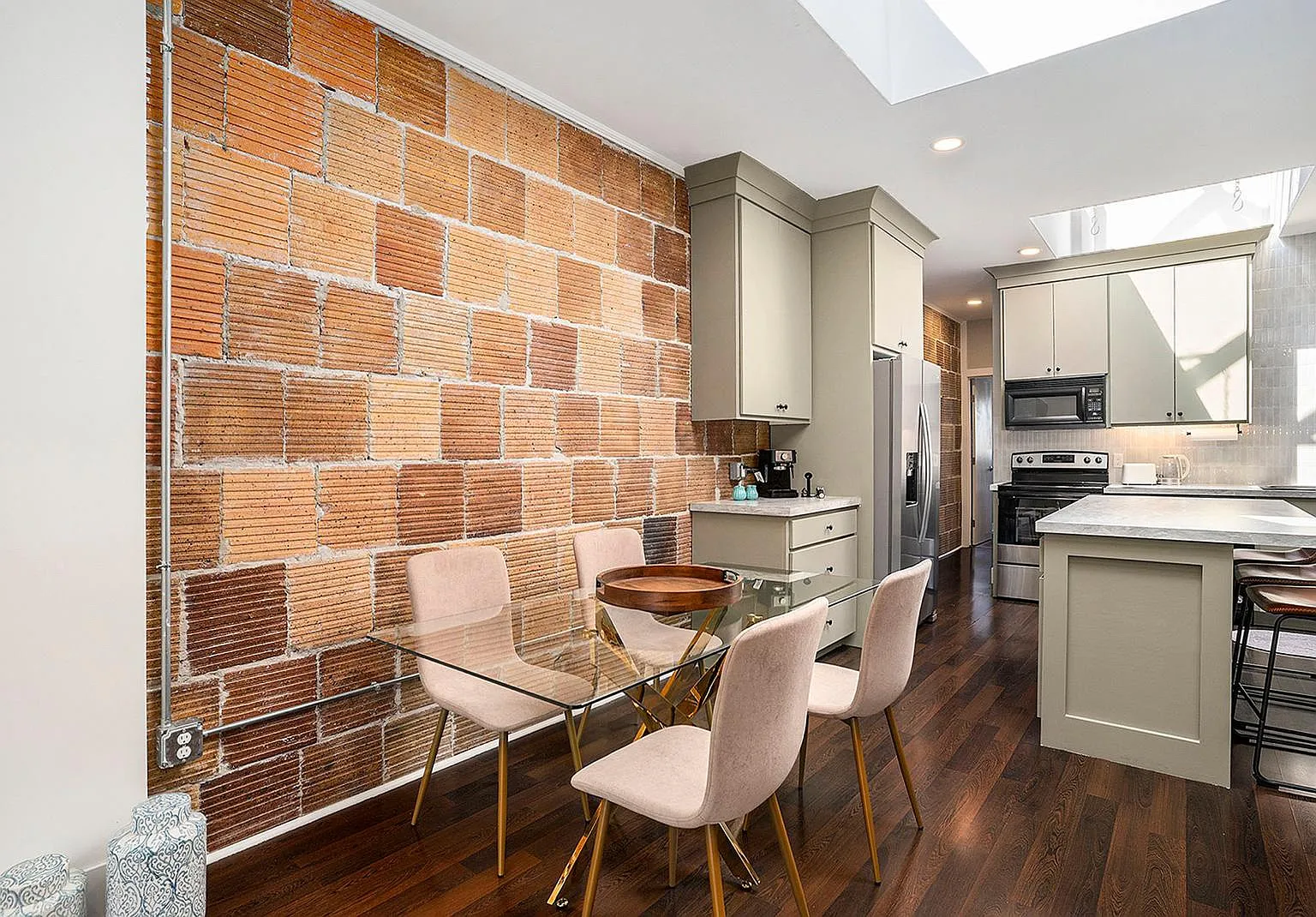 110 Washington Ave — Photo 4