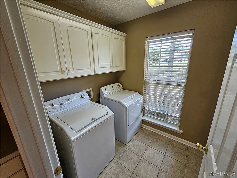 364 Homewood Dr — Photo 14
