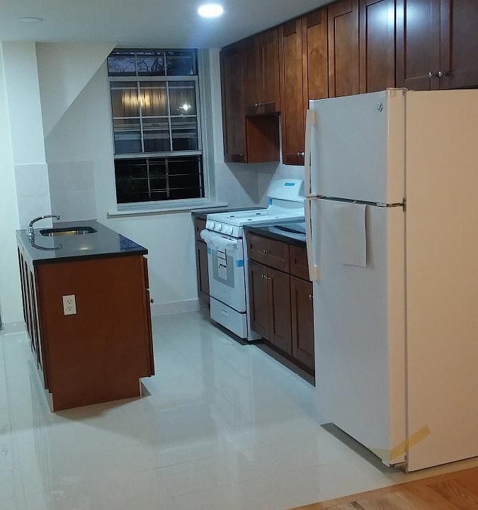 1st image of 13824 77th Ave APT B
