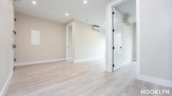 Rented by Nooklyn NYC LLC | media 30