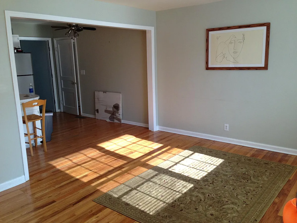 Building Photo - 2810 Live Oak Rd