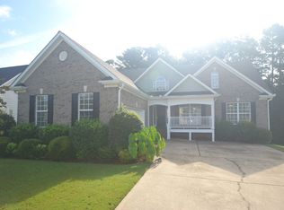 1143 Whisperwood Ln, Lawrenceville, GA 30043