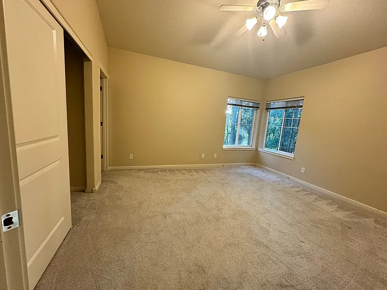 6298 SW Grand Oaks Dr #F301 — Photo 13