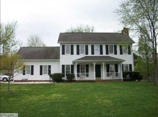 6996 Avenbury Cir, Kernersville, NC 27284