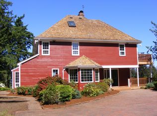 3827 Yaquina Bay Rd, Newport, OR 97365