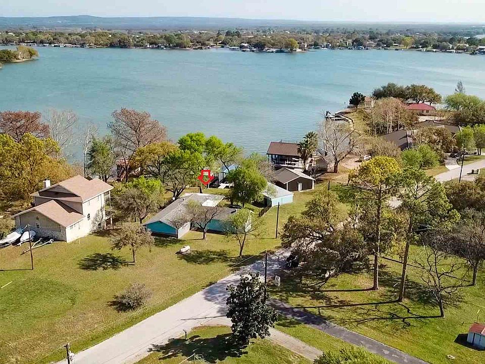 1st image of 301 Beach Dr