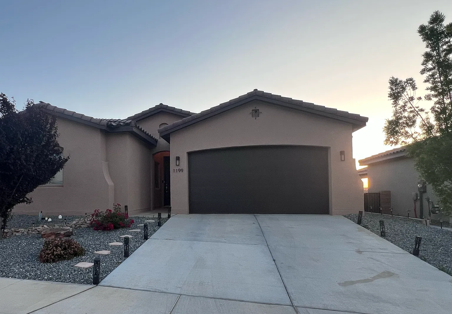 4 bed, 2108 sqft, $2,600 — Photo 1