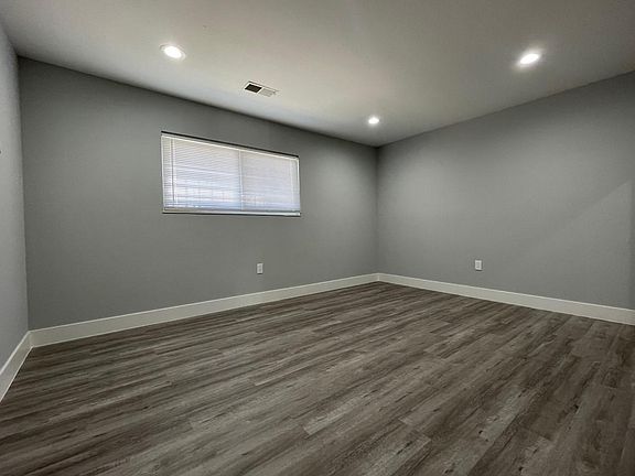 5th image of 20707 Cambridge Ave