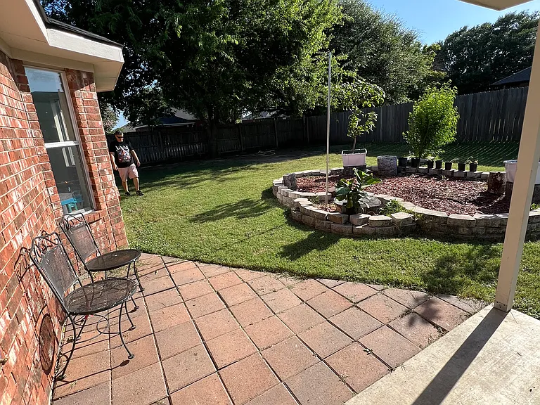 5009 Joseph Dr — Photo 32