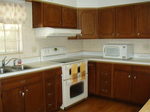 5th image of 1455 N Lyndell Dr