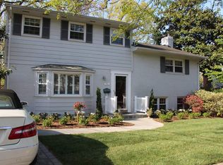 906 N Overlook Dr, Alexandria, VA 22305