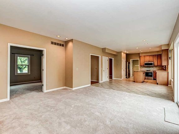 5th image of 8363 Brownstone Dr