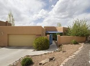 2737 Pradera Ct, Santa Fe, NM 87505