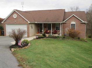 469 Garvine Mill Rd, Fawn Grove, PA 17321