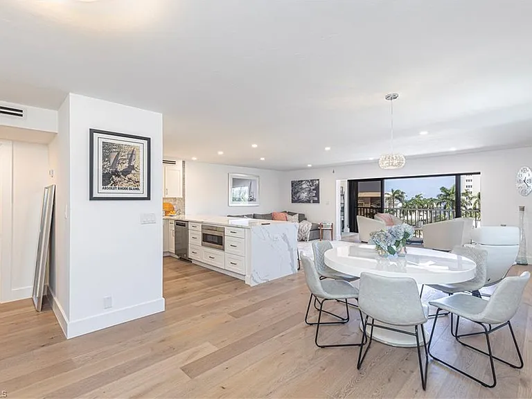 2880 Gulf Shore Blvd N #509 — Photo 3