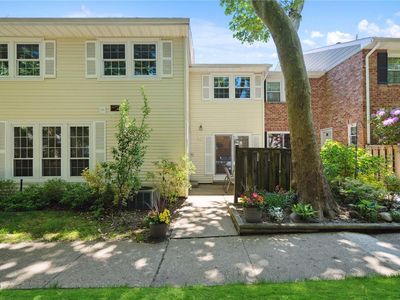 101 Aspen Drive E #-, Woodbury, NY, 11797