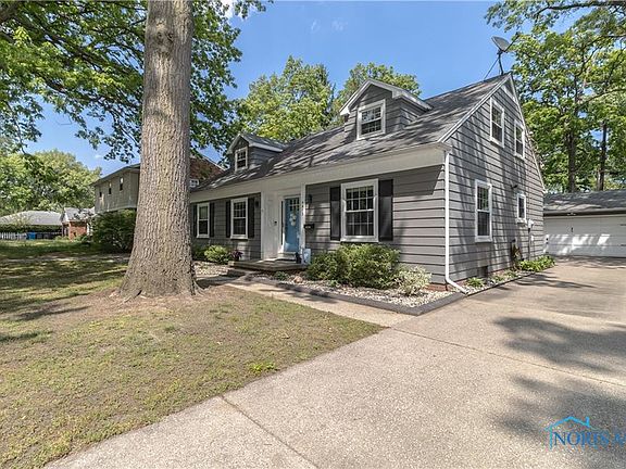 2nd image of 4912 Oak Glen Dr
