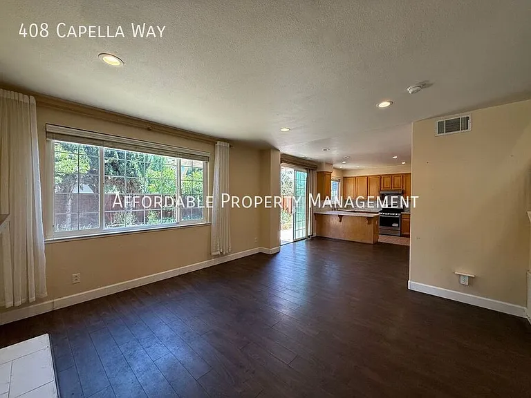 408 Capella Way — Photo 13