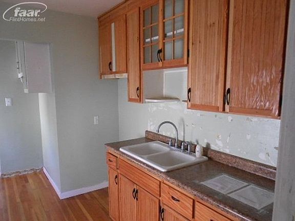 5th image of 3506 Hogarth Ave