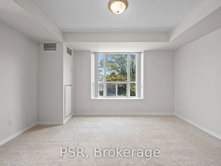 515 Rosewell Ave #309 — Photo 8