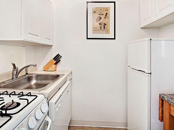 4th image of 411 E 53rd St APT 12J