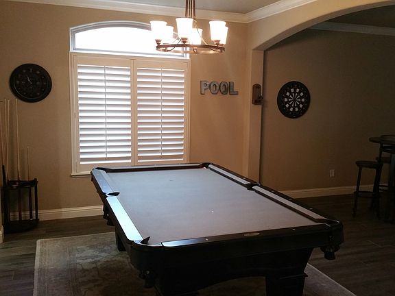 3rd image of 2809 Miramar Ln