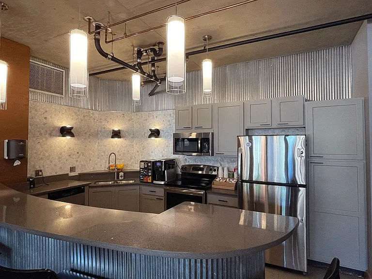 Heritage Landing — Photo 25