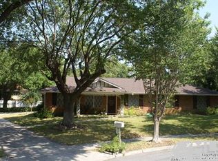 2811 Hopeton Dr, San Antonio, TX 78230