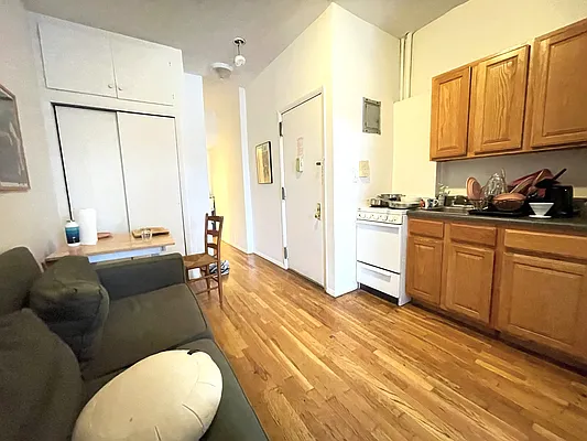 Rented by Best Apartments North Inc | media 20