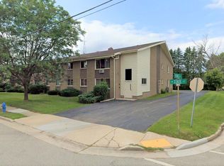 630 State St W, Burlington, WI 53105