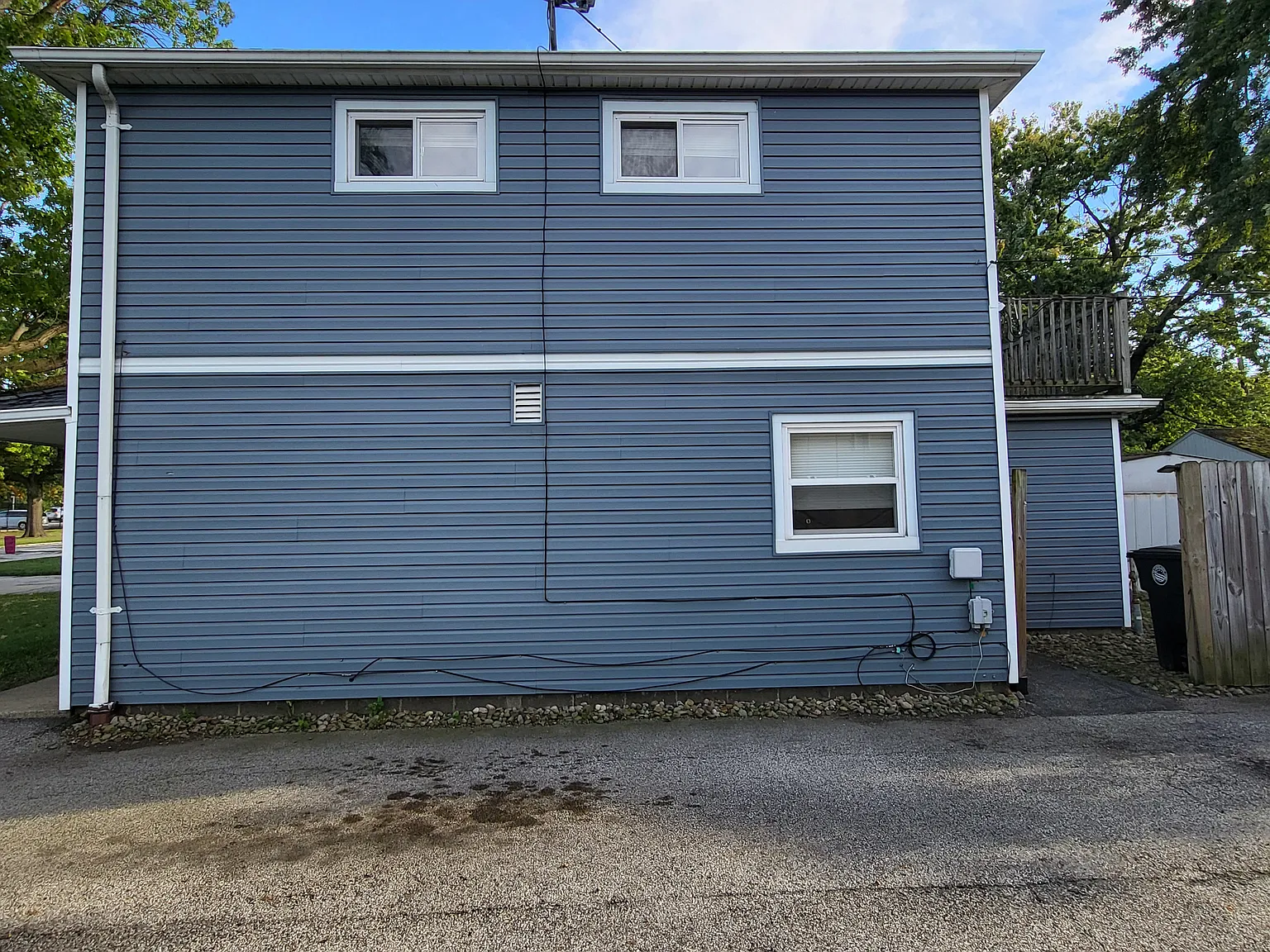 2 bed, 852 sqft, $1,200 — Photo 3