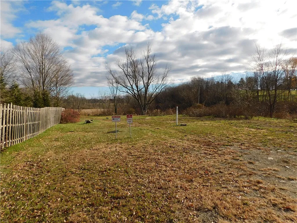 295 Walnut Hill Rd S photo 1