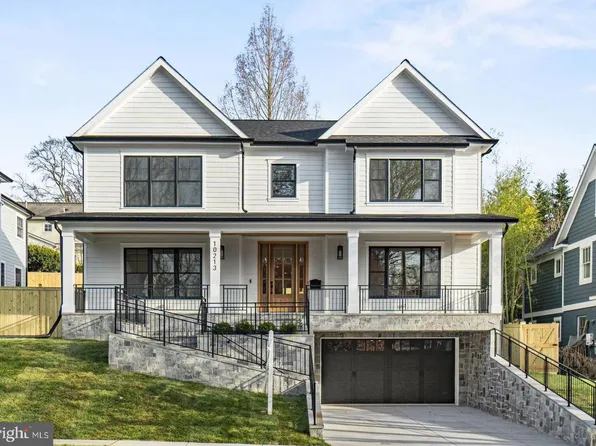 10213 Parkwood Dr, Kensington, MD 20895