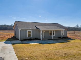 1009 W Hendricks St, Bowman, GA 30624