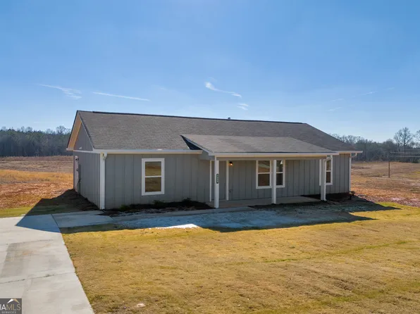 1009 W Hendricks St, Bowman, GA 30624