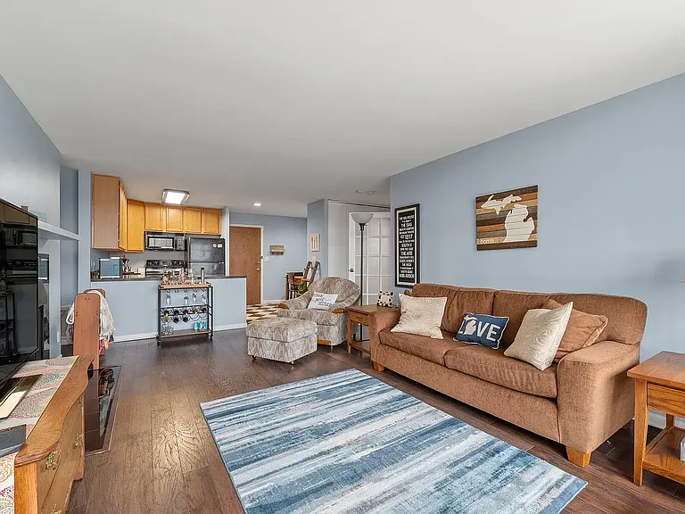 5810 Oakwood Dr #3E — Photo 12