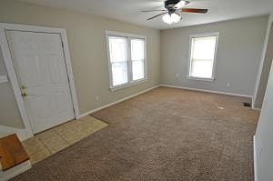5th image of 944 Morehead Ave SE