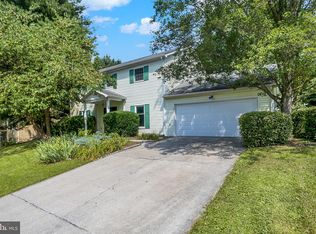 3610 Kent Dr, Mechanicsburg, PA 17050