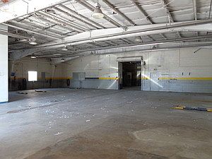 2nd image of 910 W Northwest Hwy