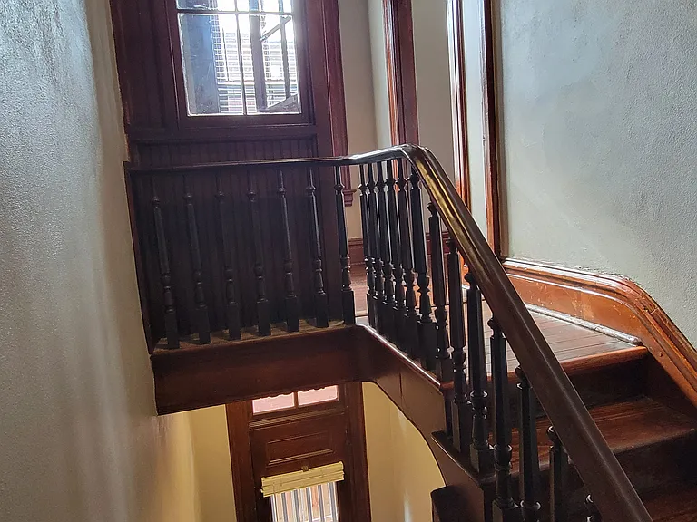 Private Entry staircase to 2nd floor entry hall