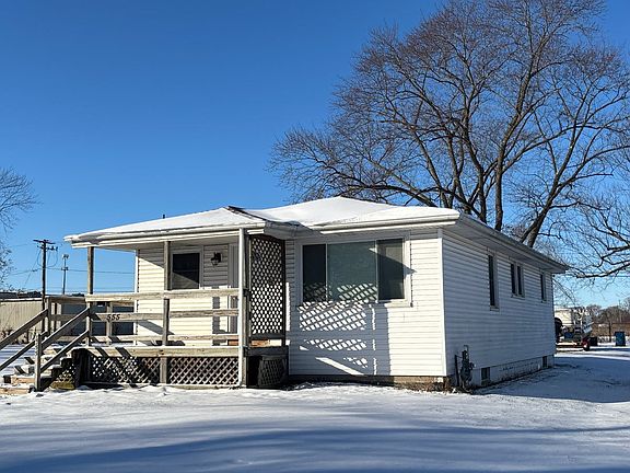 2nd image of 555 N Cottage Ave