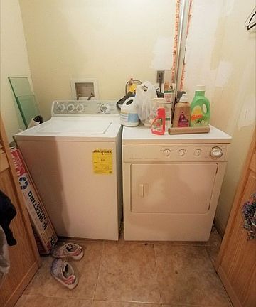 5th image of 135 Rogers Ave #1RL