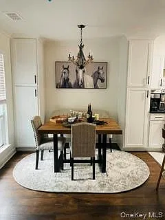 2 bed, 1.5 bath, 1184 sqft, $2,700 — Photo 2