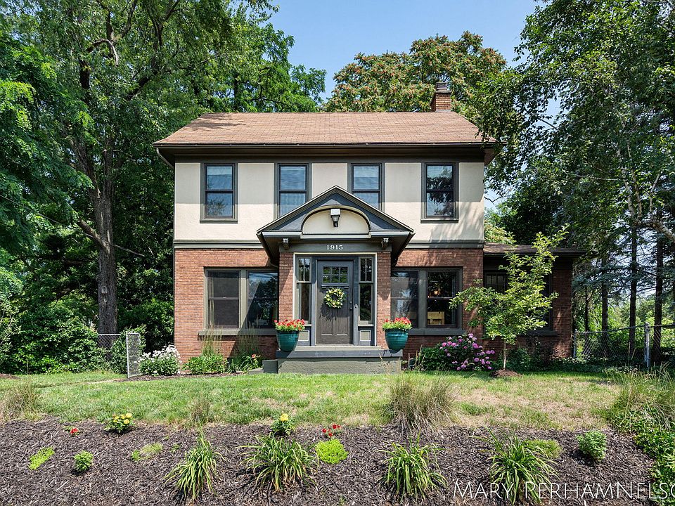 1st image of 1915 Leonard St NW