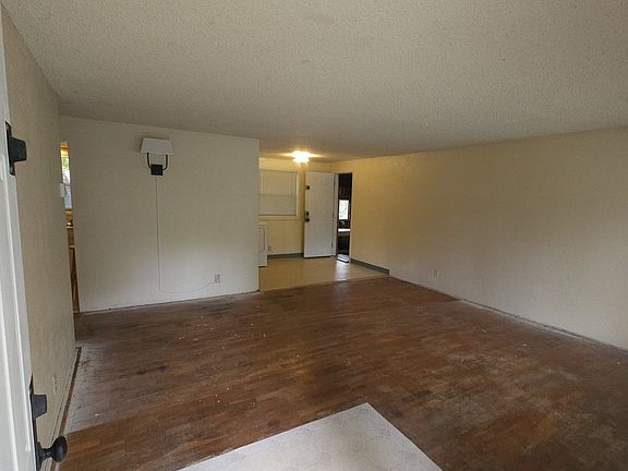 5th image of 3193 W 14th Ave