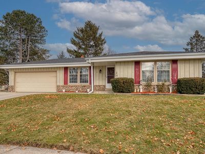 1212 Tomahawk COURT, Waukesha, WI, 53186
