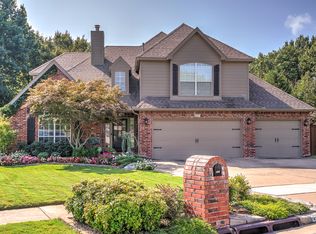 221 S Yellowood Ave, Broken Arrow, OK 74012